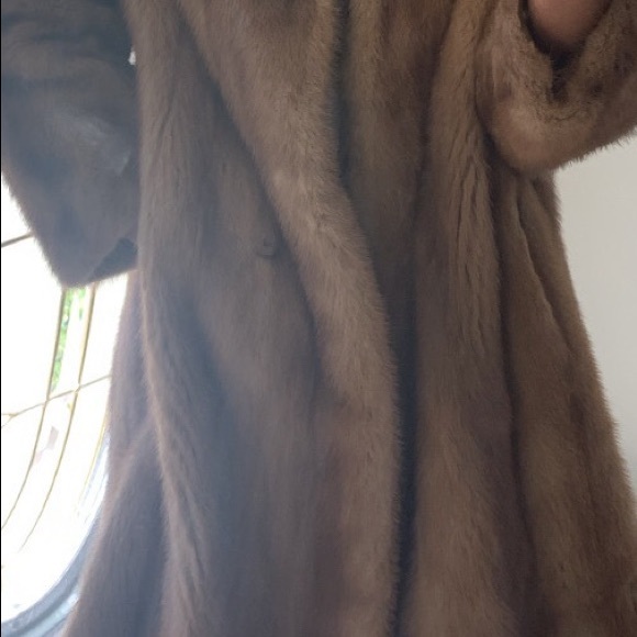 Mink fur to sell - Picture 2 of 3